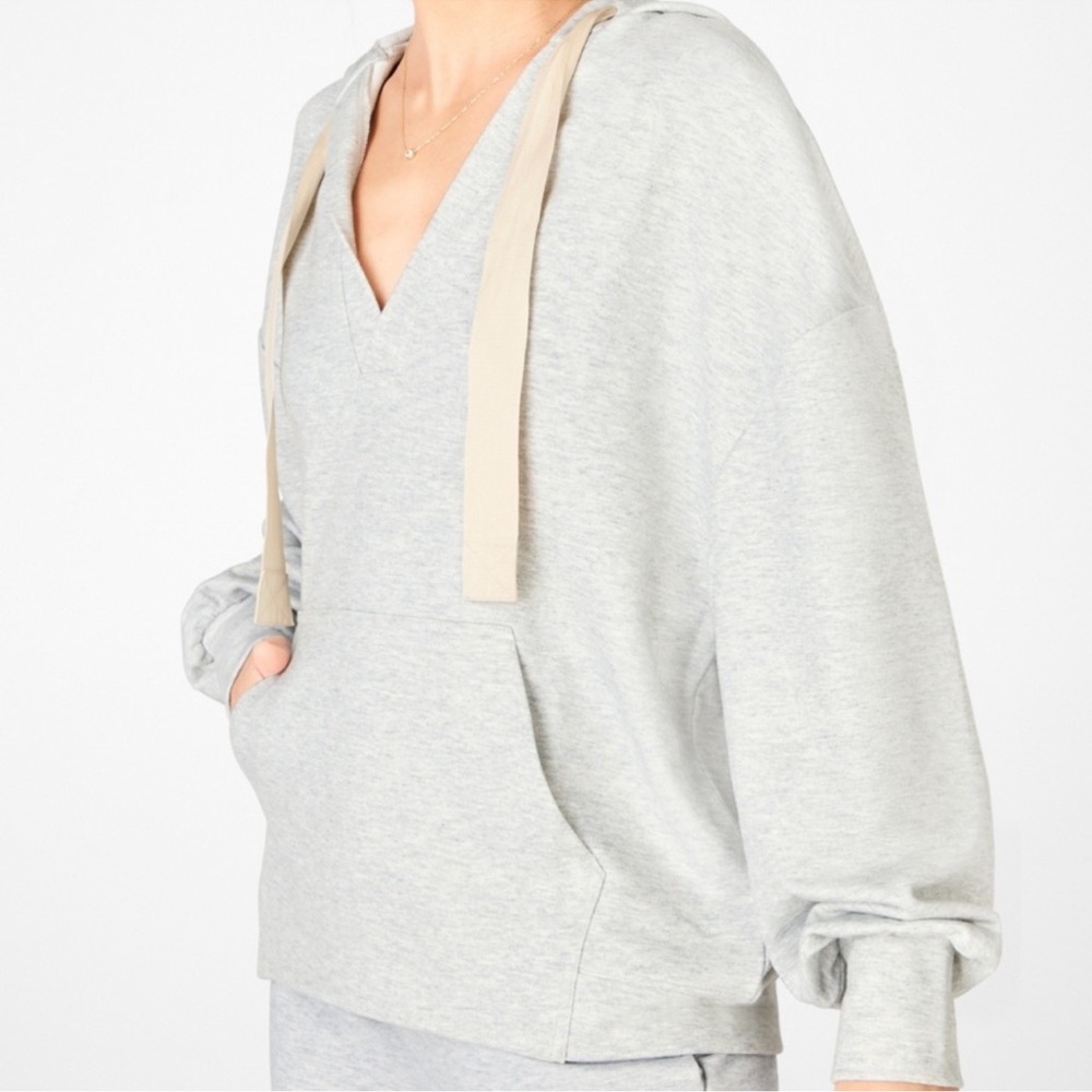Fabletics Ariana Hoodie Light Gray Heather V-Neck Sweatshirt Size XL